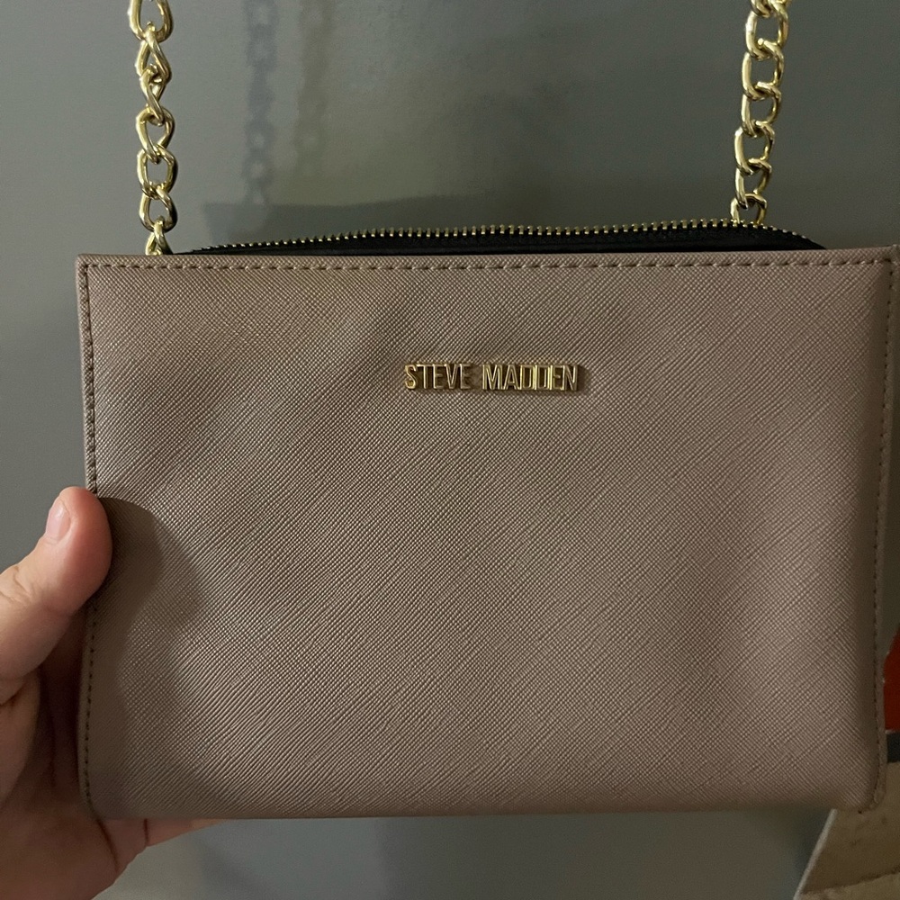 Steve Madden Taupe Crossbody with Gold Chain Strap